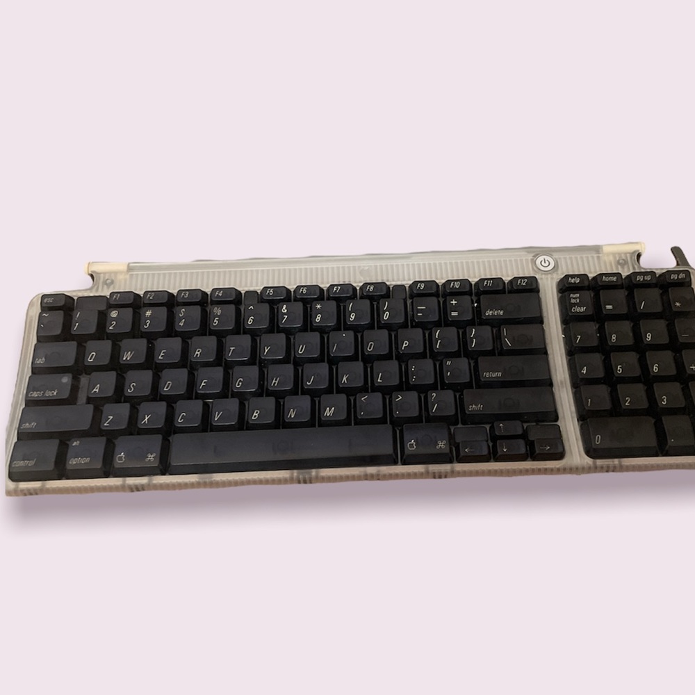 Apple USB Keyboard  Wired Vintage 1999